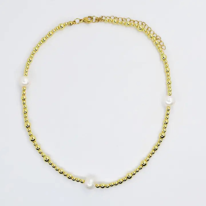 GOLD BEADED NECKLACE W/3 PEARLS N59