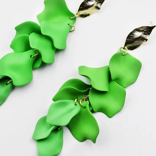 DANGLE PETALS GREEN D60