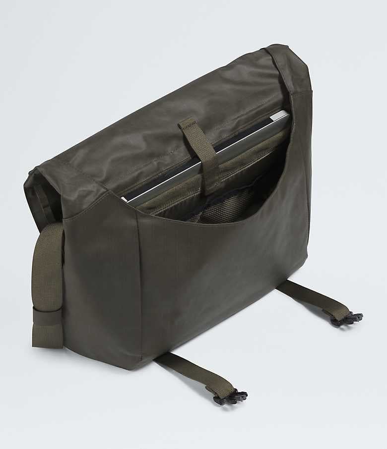 Base Camp Voyager Messenger Bag