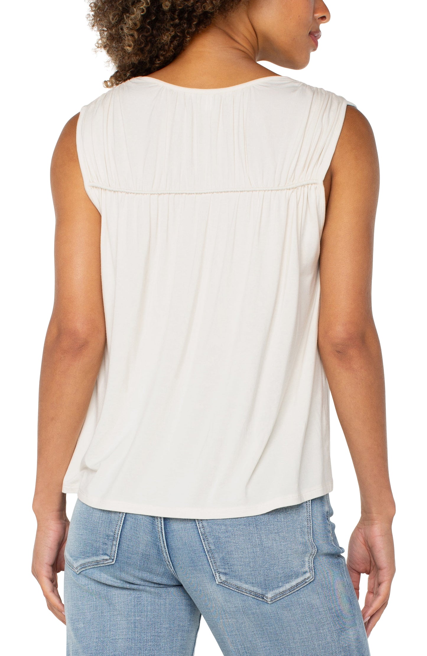 SLEEVELESS SHIRRED DETAIL KNIT TOP