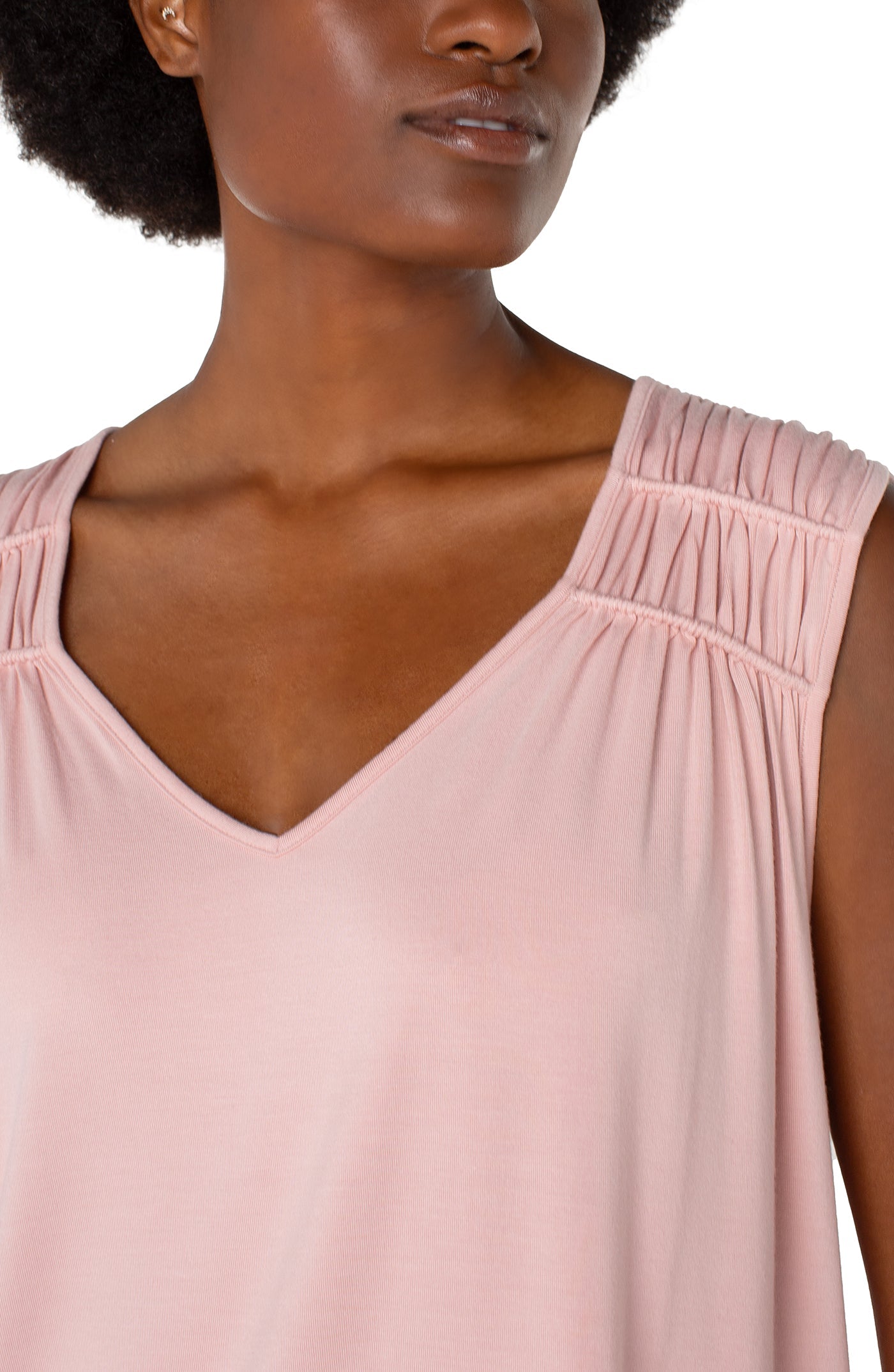 SLEEVELESS SHIRRED DETAIL KNIT TOP