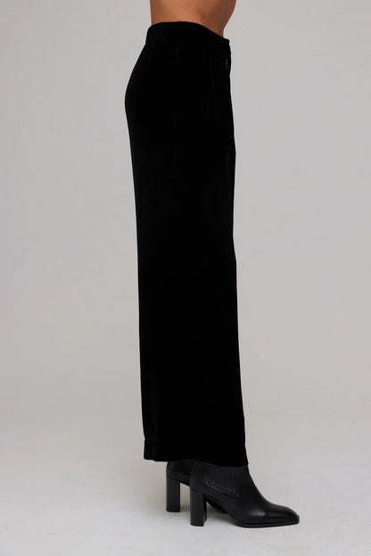 PLEATED WIDE LEG VELVET TROUSER BLACK